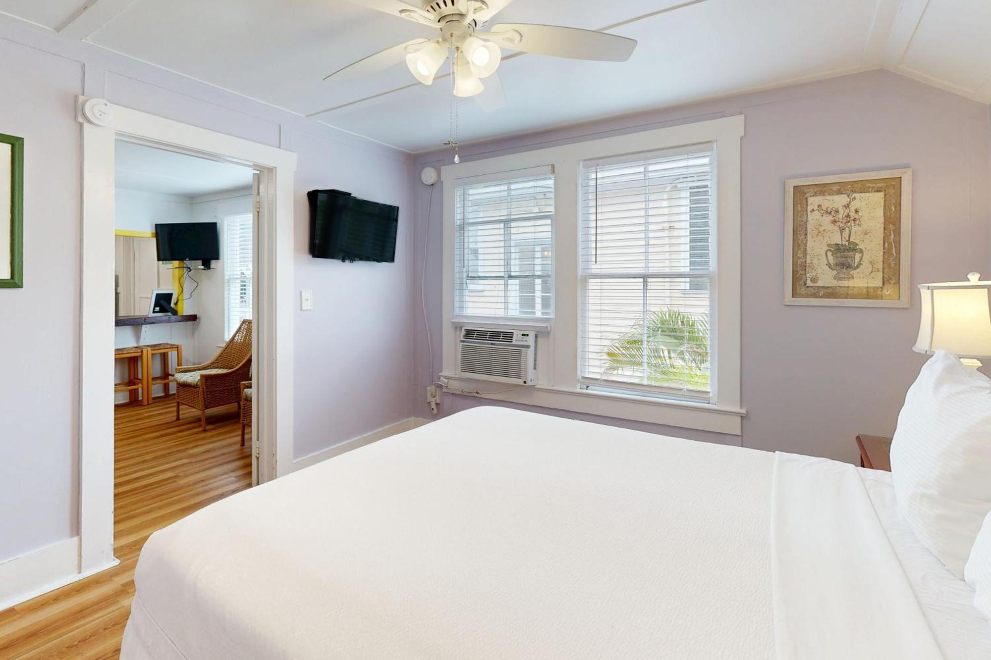 Four Flowers Guesthouse Ки-Уэст Номер фото